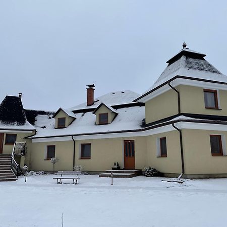 Penzion U Dvoch Levov Oravsky Podzamok Exterior foto