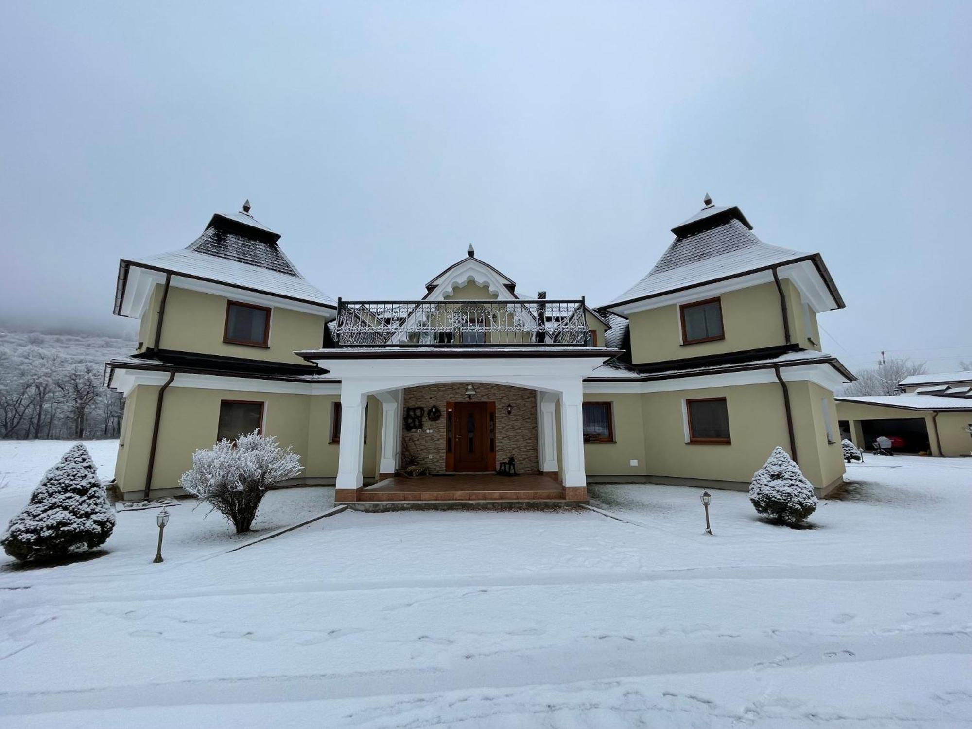 Penzion U Dvoch Levov Oravsky Podzamok Exterior foto